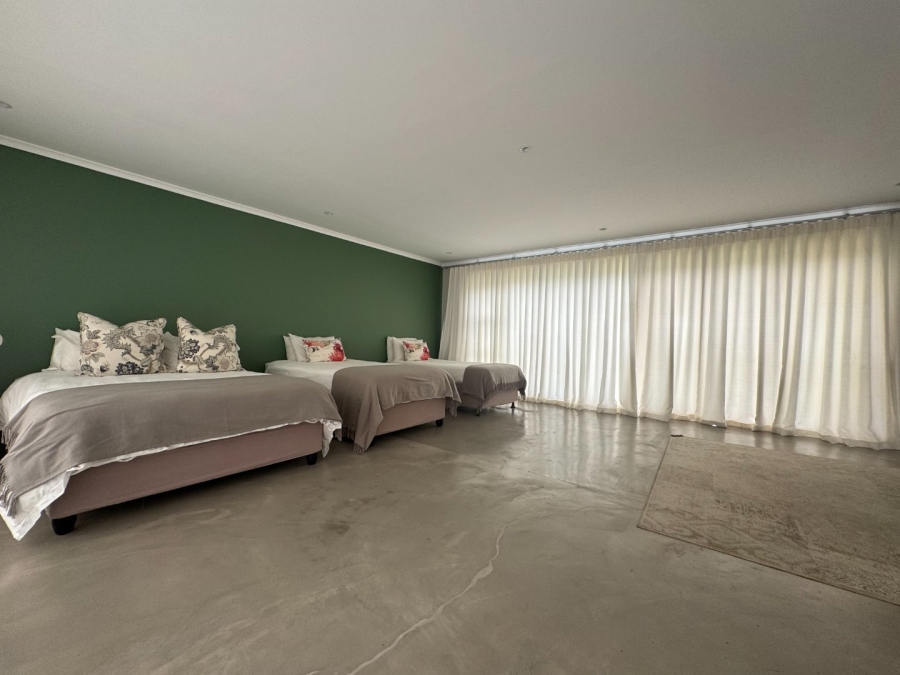 To Let 4 Bedroom Property for Rent in Upper Robberg Western Cape